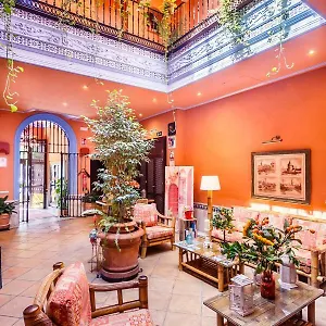 Patio De La Alameda Sewilla